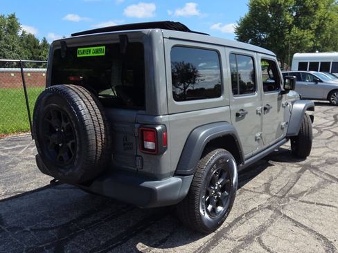Used 2022 Jeep Wrangler Unlimited Sport AWD/4WD image 9
