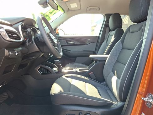 Used 2023 Chevrolet TrailBlazer LT w/ Convenience Package AWD/4WD image 13