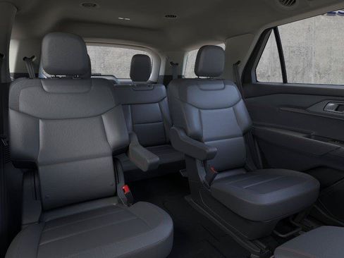 Used 2026 Ford Explorer Active w/ Active Comfort Package AWD/4WD image 21