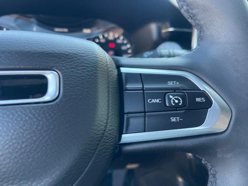 Used 2023 Jeep Compass Latitude w/ Convenience Group AWD/4WD image 25
