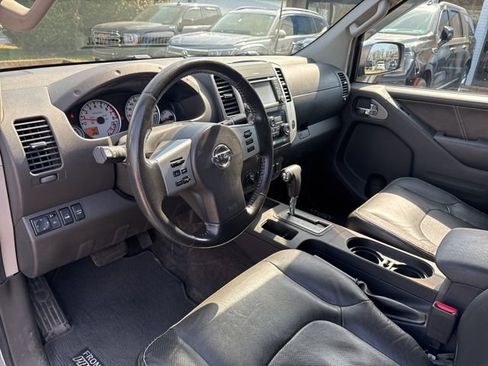 Used 2016 Nissan Frontier PRO-4X w/ Pro-4x Luxury Package image 10
