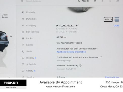 Used 2024 Tesla Model Y Long Range AWD/4WD image 23