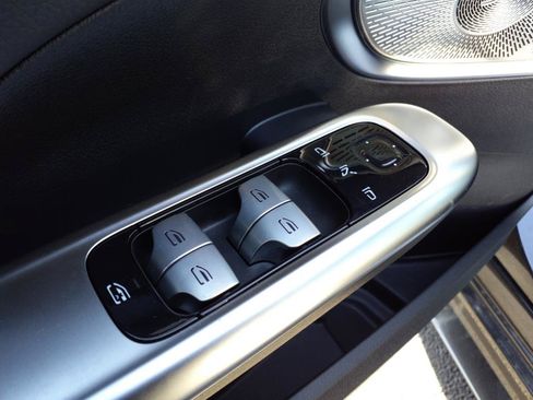 Used 2024 Mercedes-Benz C 300 4MATIC Sedan image 18