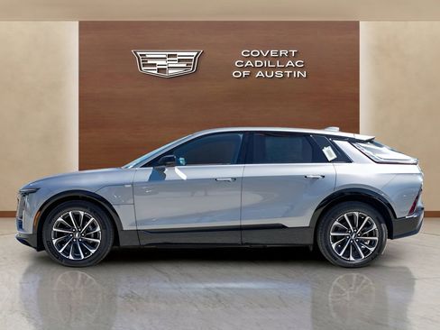 New 2026 Cadillac Lyriq Sport w/ LPO, Floor Liner Package image 5