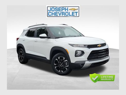Used 2023 Chevrolet TrailBlazer LT w/ Convenience Package AWD/4WD image 1