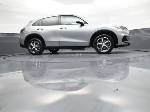 Certified 2024 Honda HR-V EX-L image 29
