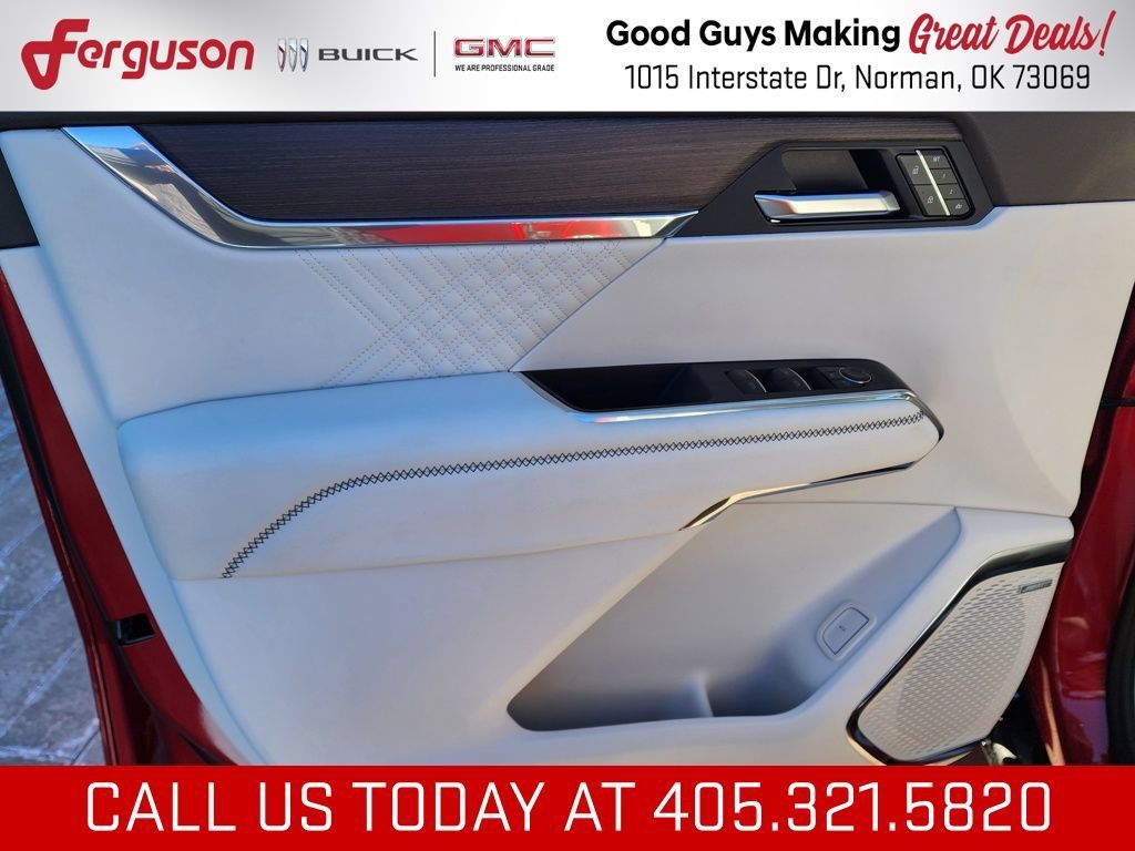 New 2026 GMC Acadia Denali w/ Super Cruise Package FWD image 13