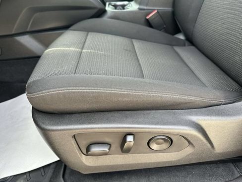 Used 2025 GMC Canyon Elevation w/ Convenience Package AWD/4WD image 16
