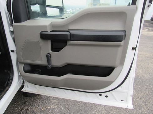 Used 2019 Ford F550 2WD Regular Cab Super Duty w/ Snow Plow Prep Package image 10