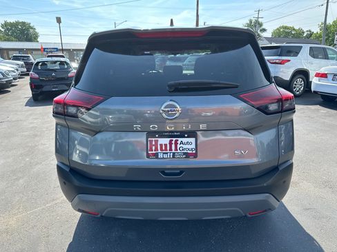 Used 2021 Nissan Rogue SV FWD image 7