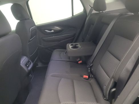 Used 2024 GMC Terrain SLE AWD/4WD image 18