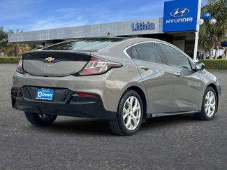 Used 2017 Chevrolet Volt Premier w/ Driver Confidence II Package video 2