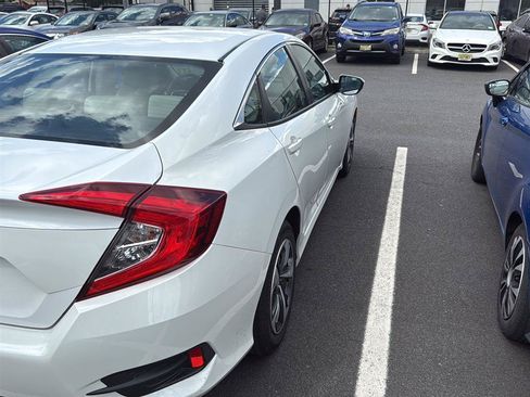 Used 2021 Honda Civic LX image 3