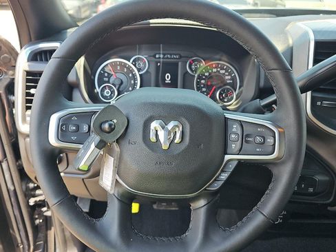 Used 2025 RAM 2500 Big Horn AWD/4WD image 8