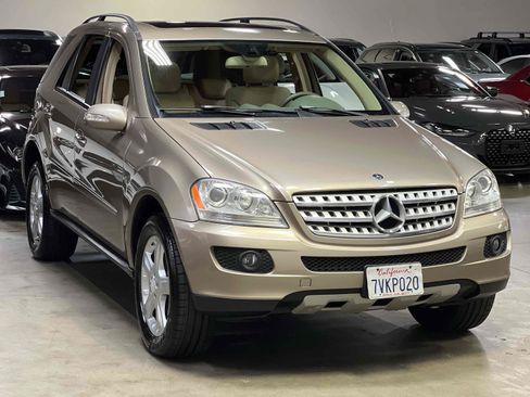 Used 2008 Mercedes-Benz ML 350 4MATIC image 3