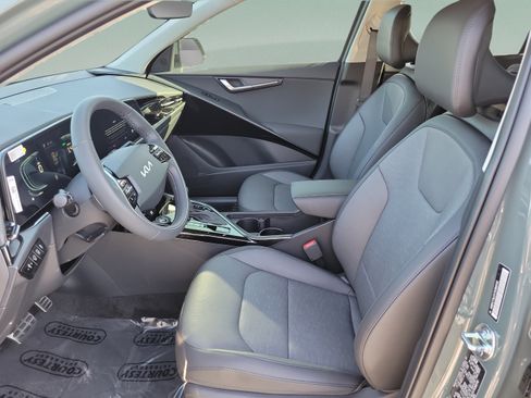 New 2026 Kia Niro SX Touring FWD image 15