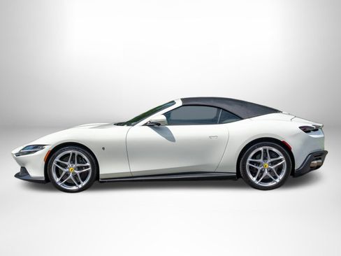 Used 2024 Ferrari Roma Spider RWD image 3