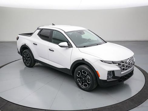 Used 2024 Hyundai Santa Cruz SEL image 2