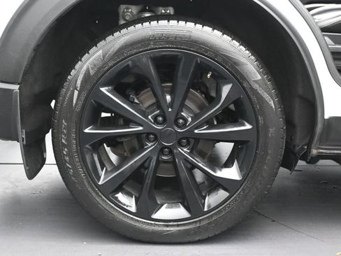 Used 2022 Ford Explorer Platinum AWD/4WD image 36