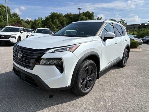 New 2026 Nissan Rogue SV AWD/4WD image 3