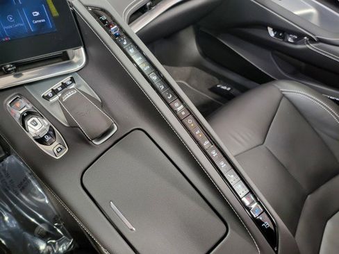 Used 2024 Chevrolet Corvette Stingray Preferred Conv w/ Z51 Performance Package image 7