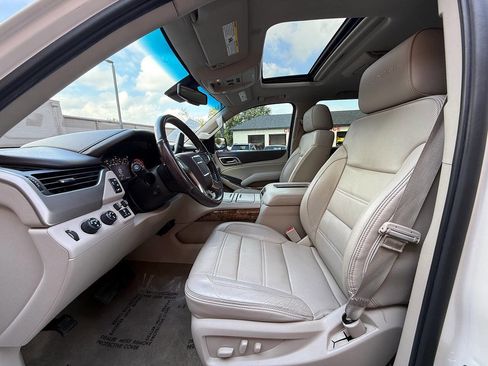 Used 2015 GMC Yukon Denali w/ Open Road Package image 16