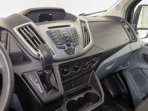 Used 2018 Ford Transit 350 XL image 17