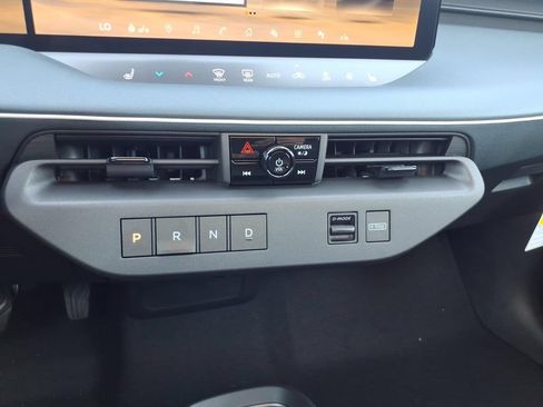 New 2026 Nissan Leaf Platinum+ FWD image 11