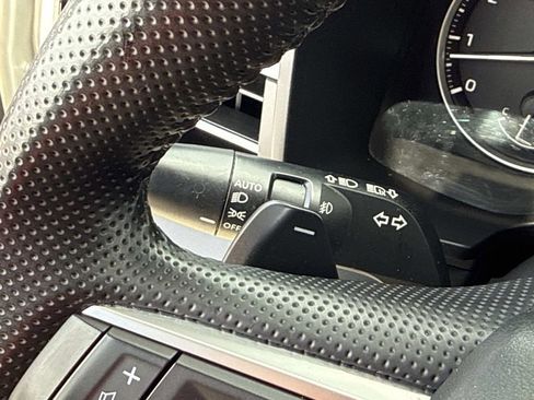 Used 2024 Mitsubishi Outlander SE image 38