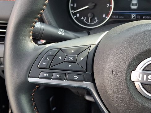 Certified 2025 Nissan Sentra SR w/ SR Premium Package FWD image 23