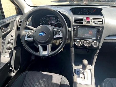 Used 2017 Subaru Forester 2.5i Premium AWD/4WD image 16