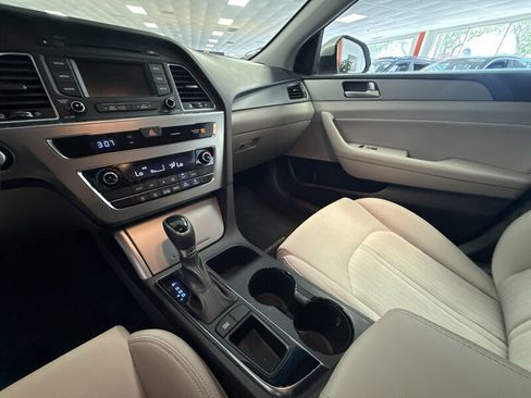 Used 2016 Hyundai Sonata SE FWD image 29