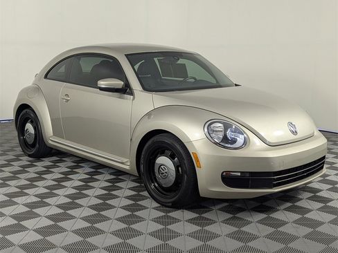 Used 2016 Volkswagen Beetle 1.8T SE image 9
