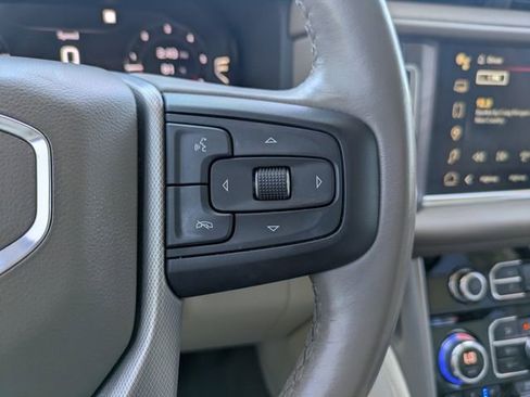 Used 2022 GMC Yukon XL Denali AWD/4WD image 35