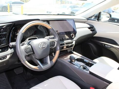 Certified 2024 Lexus RX 350 Premium w/ Convenience Package FWD image 12