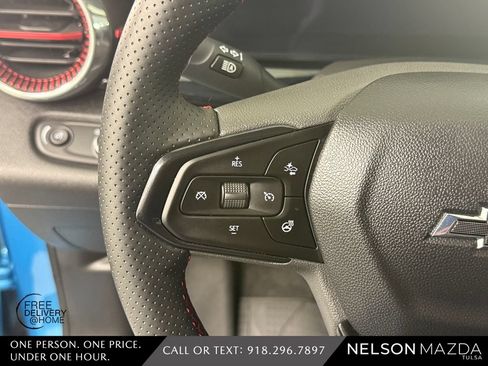 Used 2025 Chevrolet Trax RS w/ Driver Confidence Package FWD image 23
