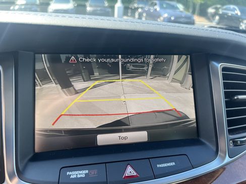 Used 2014 Hyundai Equus Signature RWD image 25