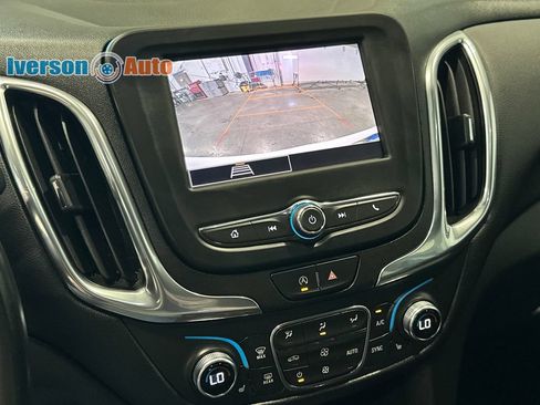 Used 2022 Chevrolet Equinox LT AWD/4WD image 22
