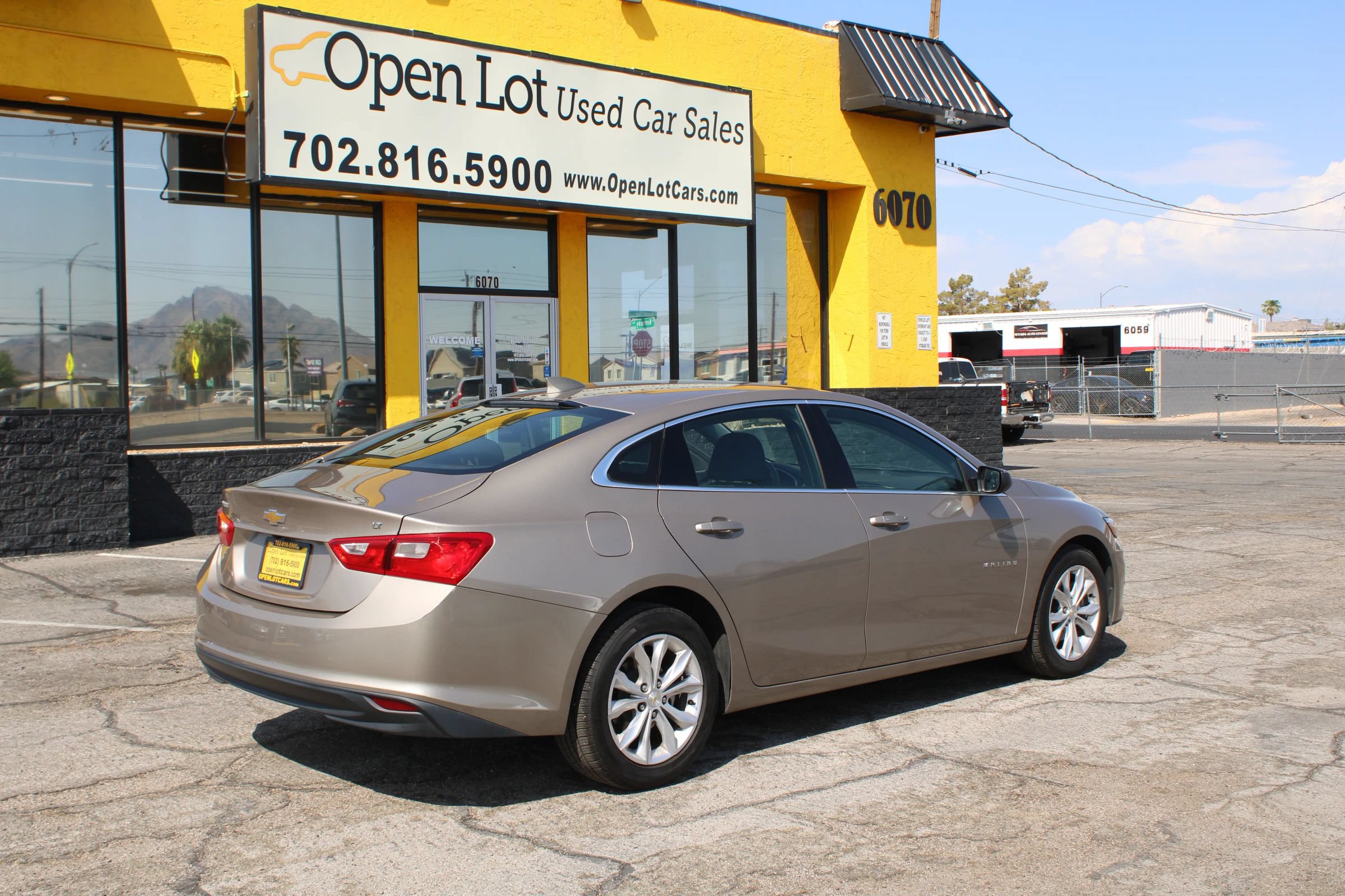 Used 2023 Chevrolet Malibu LT FWD image 5