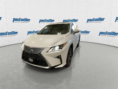 Used 2018 Lexus RX 350L Premium w/ Premium Package image 4