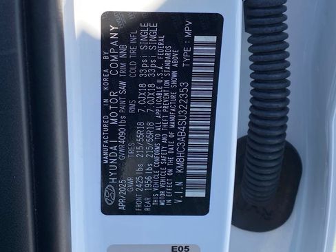 Used 2025 Hyundai Kona SEL FWD image 17