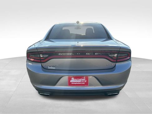 Used 2016 Dodge Charger SXT image 4