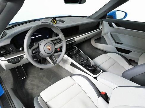 Certified 2025 Porsche 911 Targa 4 GTS AWD/4WD image 4