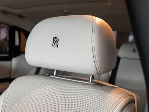 Used 2018 Rolls-Royce Ghost image 22