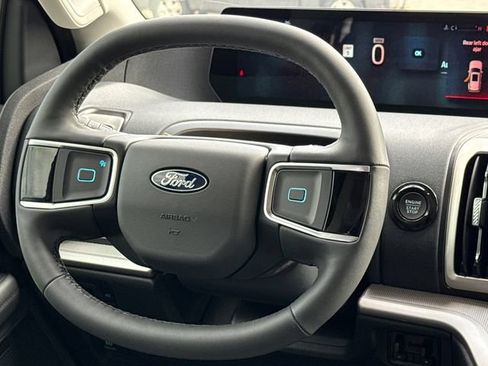 New 2026 Ford Expedition Active RWD image 13