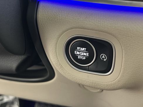 Used 2020 Mercedes-Benz GLS 450 4MATIC image 37