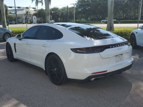 Used 2023 Porsche Panamera RWD image 3