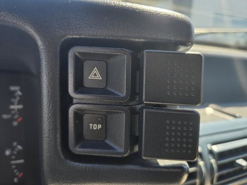 Used 1989 Ford Mustang LX RWD image 19