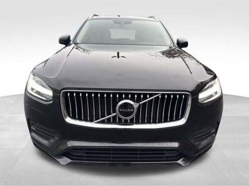 Used 2022 Volvo XC90 T5 Momentum w/ Climate Package image 8