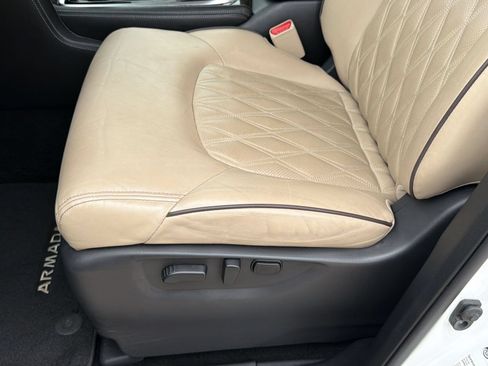 Used 2022 Nissan Armada Platinum w/ Captain's Chairs Package RWD image 14